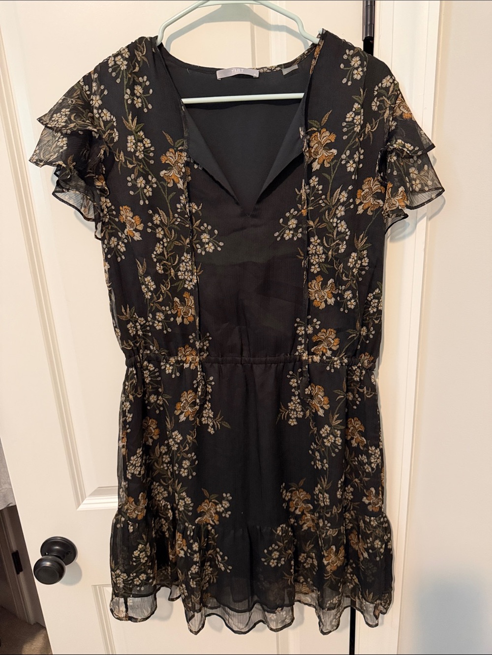 Tart Black Floral Ruffle Sleeve Dress size Medium Lined perfect for fall!
